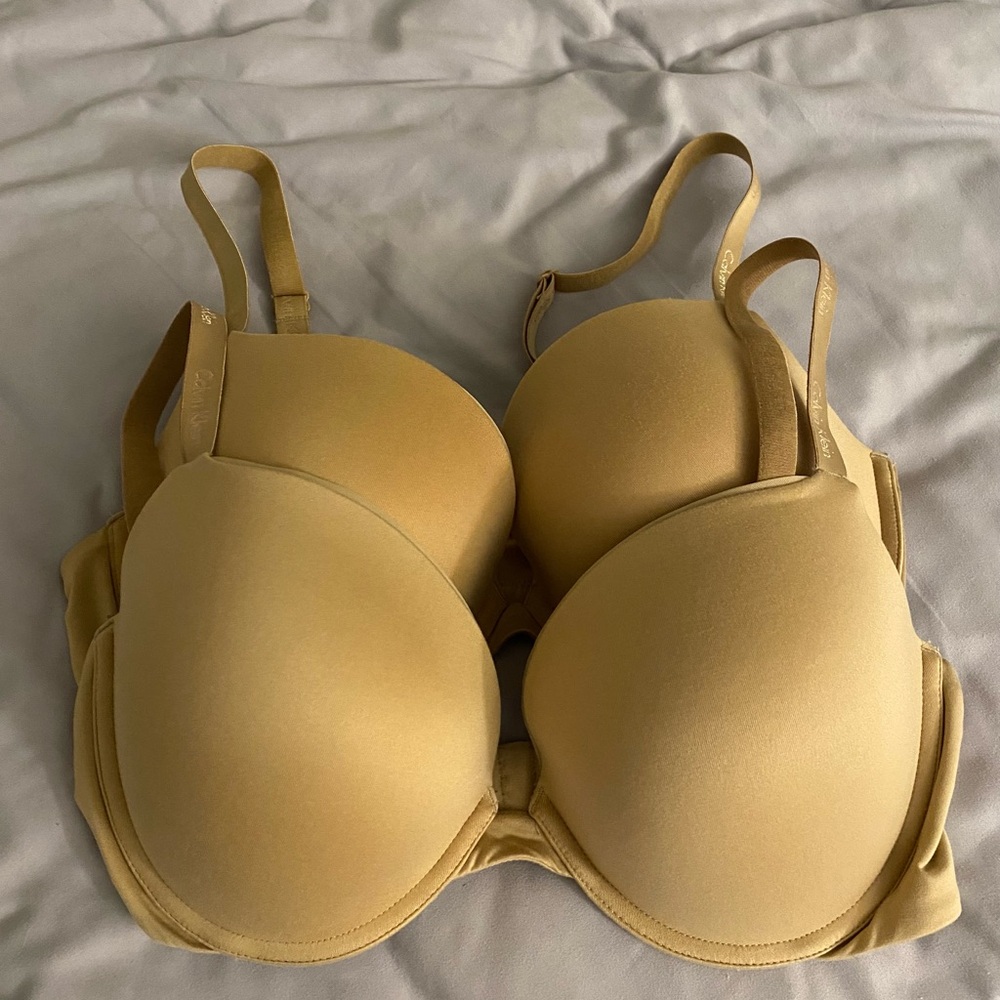 Calvin Klein beige/tan push up plunge Bras size 36D